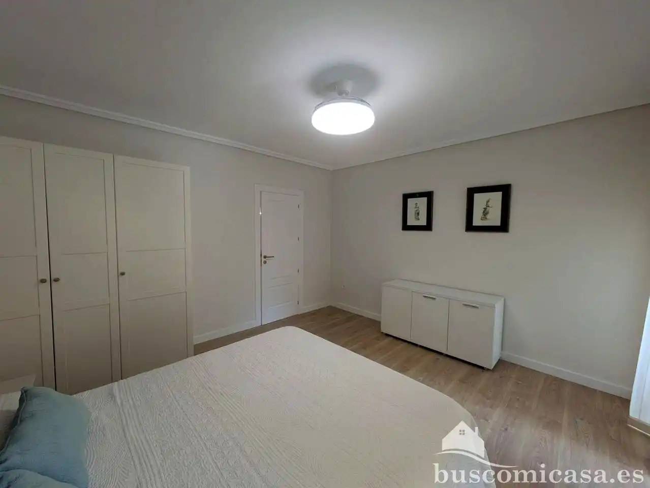 Flat for rent in Calle Canalejas, Centro ciudad