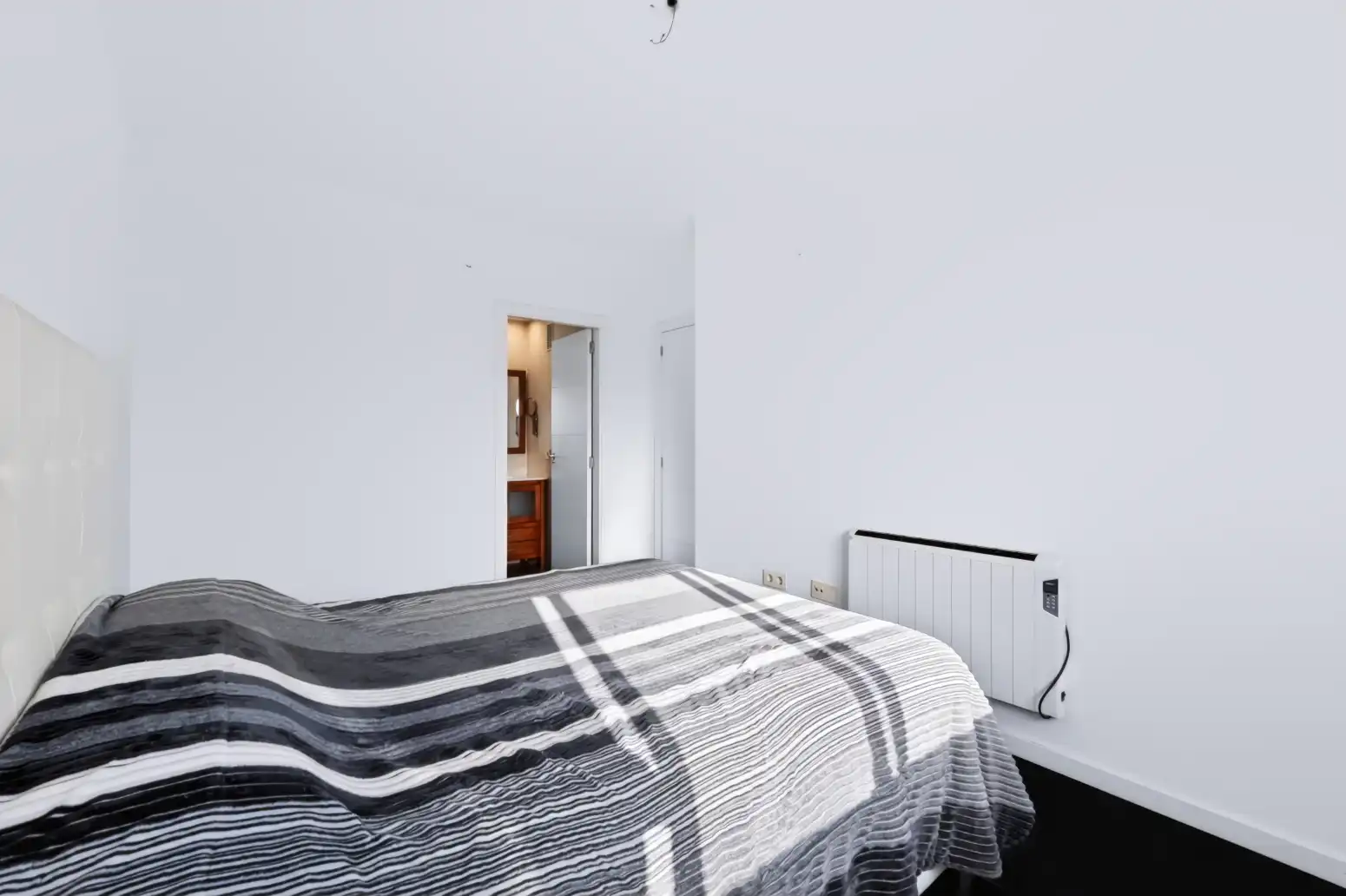 Bedroom of Flat for sale in Alaquàs  with Air Conditioner, Parquet flooring and Storage room