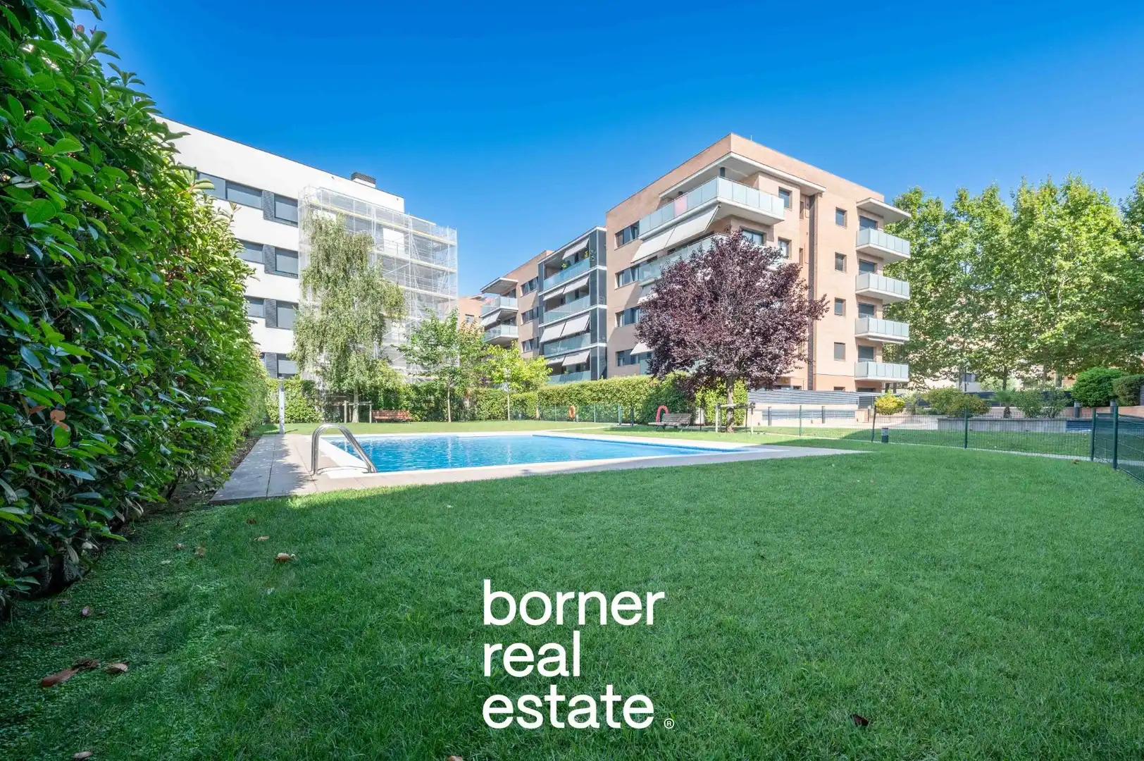 Vista exterior de Pis en venda en Sant Cugat del Vallès amb Aire condicionat, Calefacció i Terrassa
