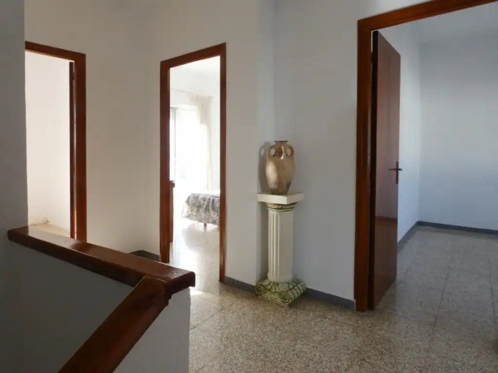 Casa adosada en venta en Camporrobles