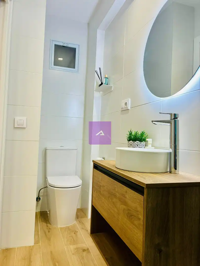 Apartamento con terraza en venta en Passeig de les Goles 19