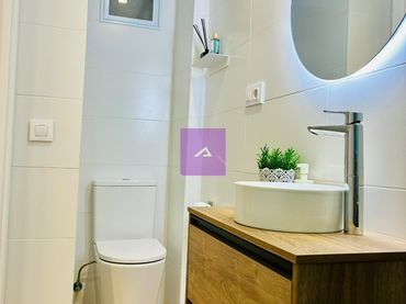 Mini appartamento con balcone in vendita a Passeig de les Goles 19