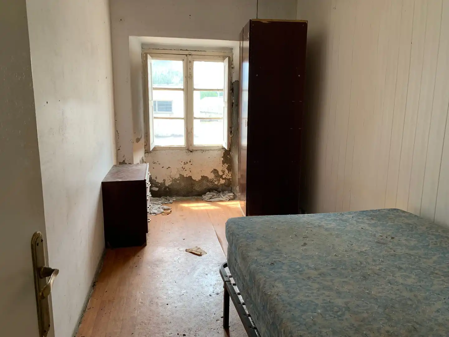 Dormitori de Casa o xalet en venda en Ferrol amb Calefacció, Jardí privat i Traster