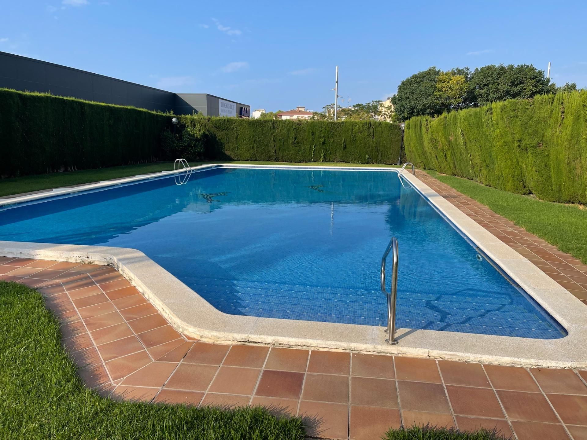 Swimming pool of Planta baja for sale in Cunit  with Heating, Private garden and Terrace