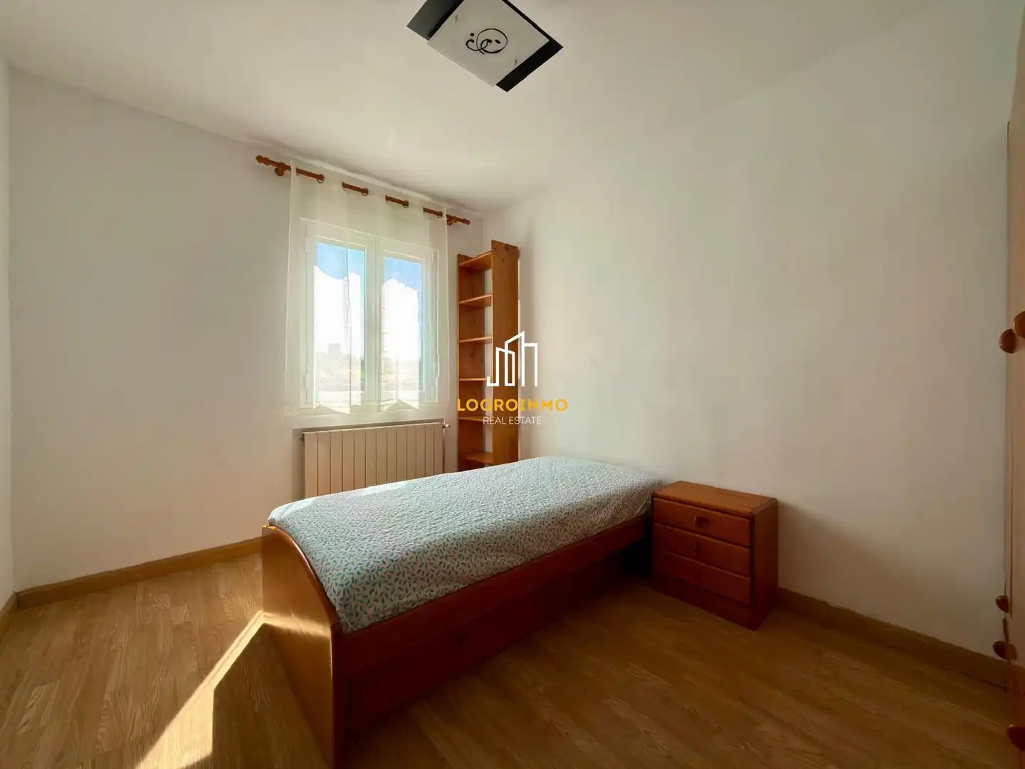 Bedroom of Flat for rent in  Logroño  with Heating and Storage room