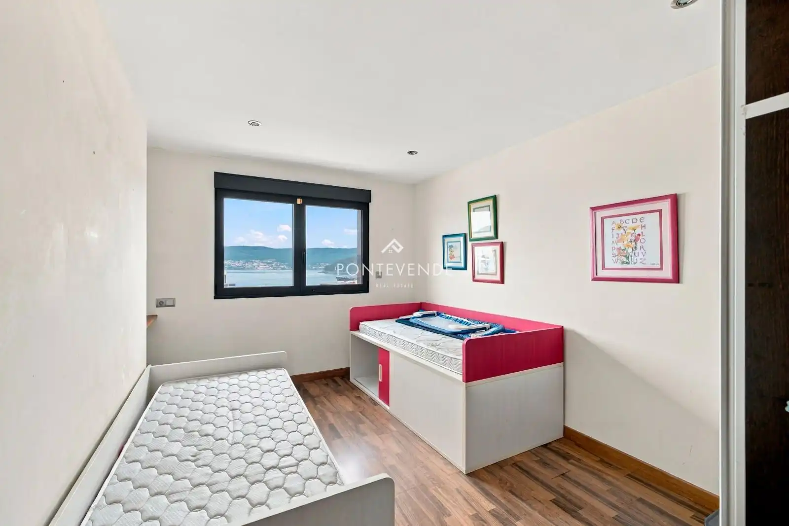Bedroom of Flat for sale in Marín, Pontevedra