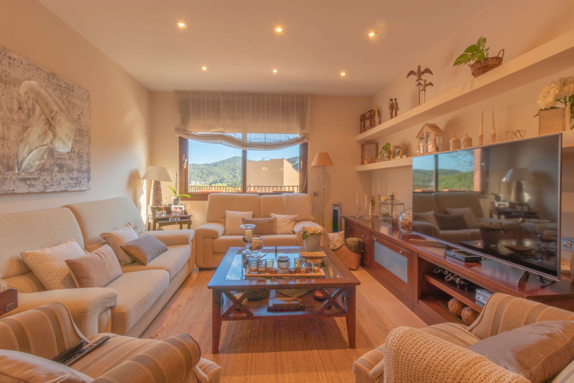 Sala d'estar de Casa o xalet en venda en Sant Iscle de Vallalta amb Calefacció, Jardí privat i Terrassa