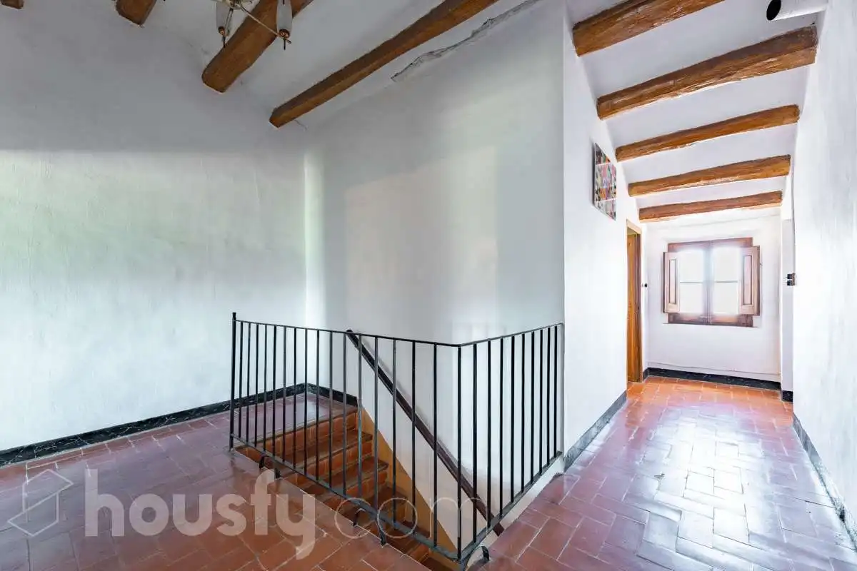 Casa adosada en venta en Santa Margarida I Els Monjos con Trastero