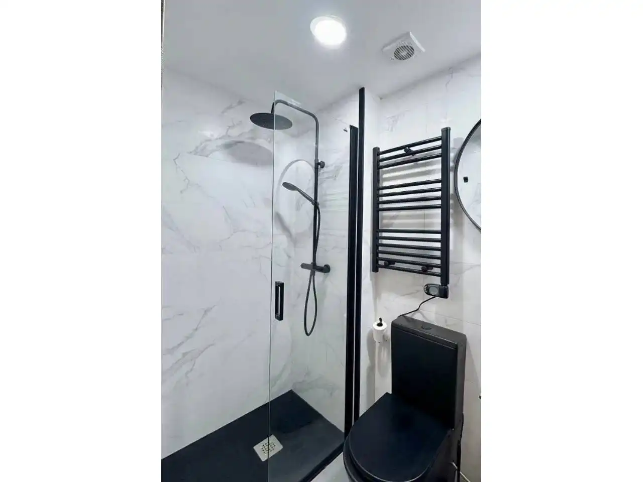 Baño de Estudio en venta en Barcelona con Aire acondicionado, Calefacción y Parquet