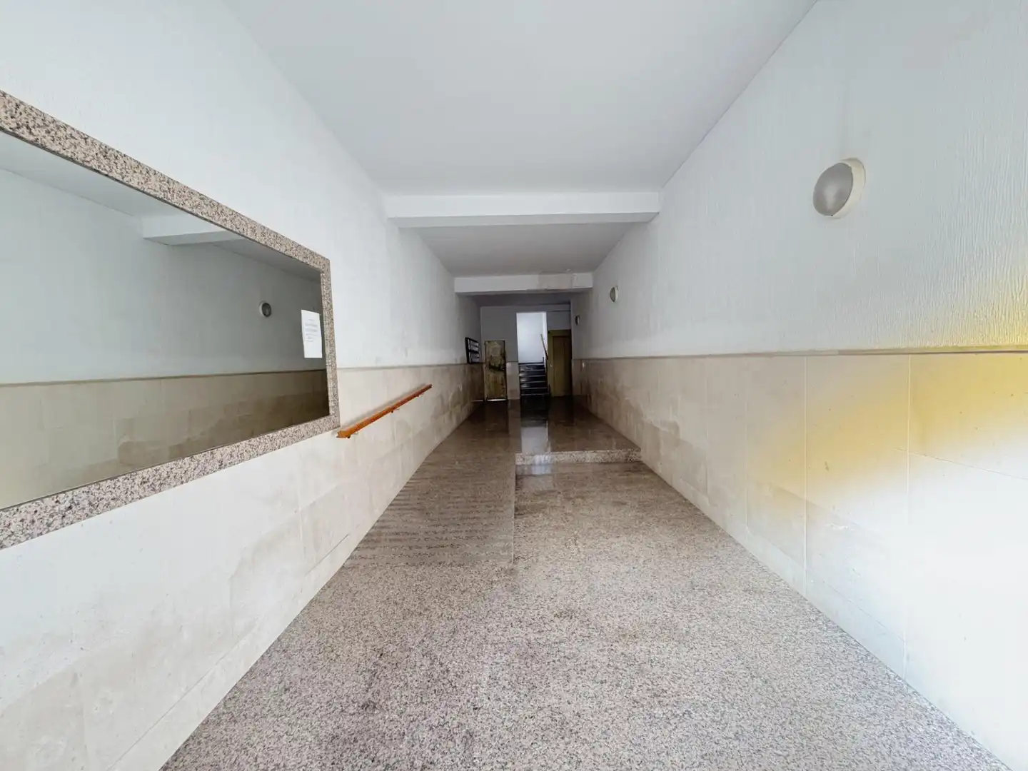 Piso en venta en Almería con Terraza y Balcón