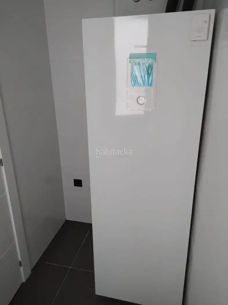 Piso con piscina en venta en Calle Darwin 18