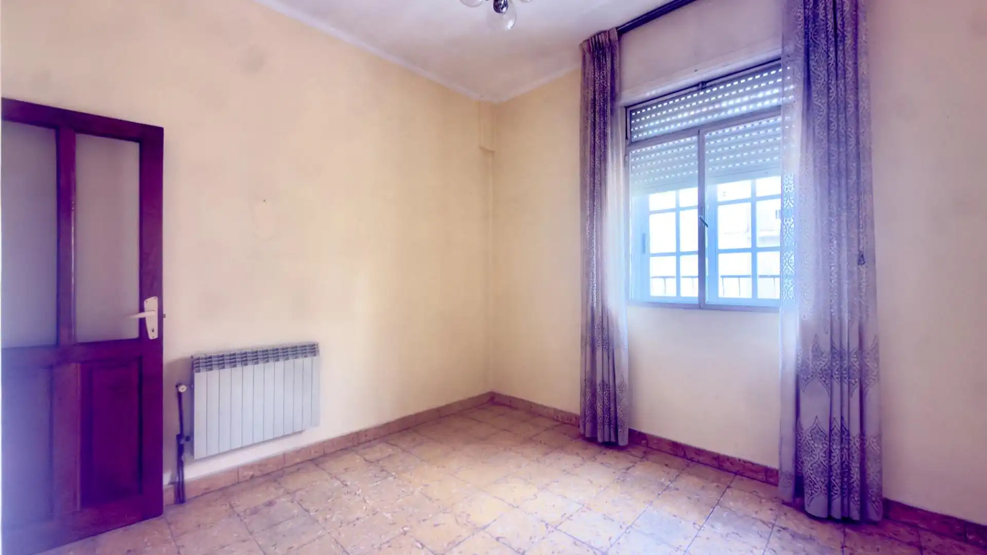 Schlafzimmer von Gebäude zum Verkauf in O Carballiño  