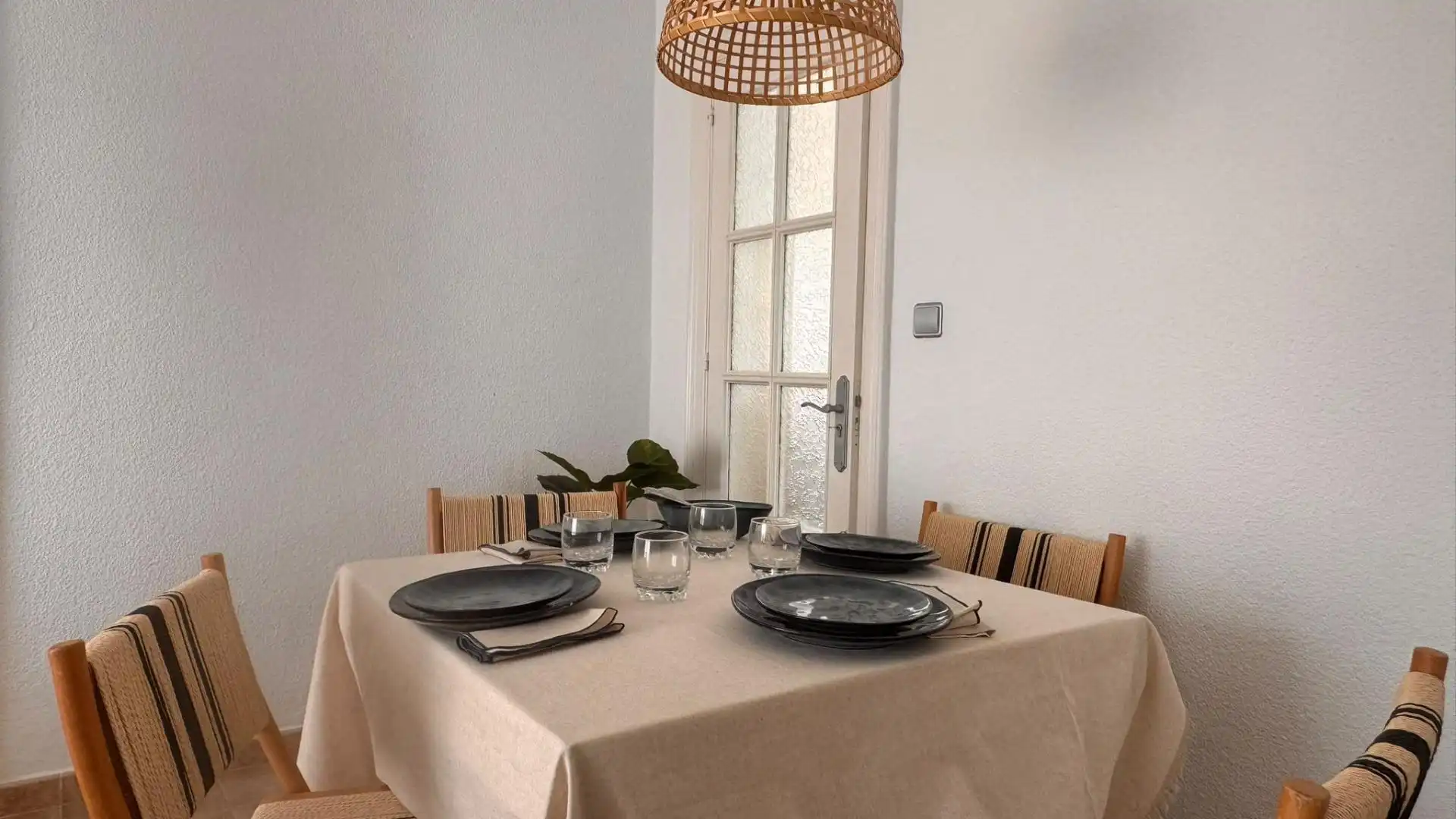 Esszimmer von Dachboden zum Verkauf in Canet de Mar mit Klimaanlage, Heizung und Terrasse