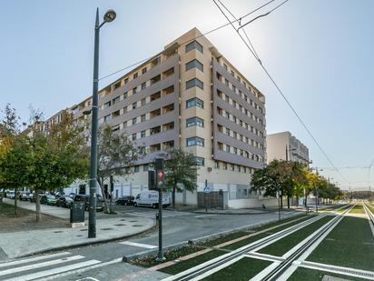 Exterior view of Flat for sale in  Granada Capital  with Storage room and Balcony