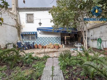 Reihenhaus mit Garten zum Verkauf in Calle ANTONIO MACHADO