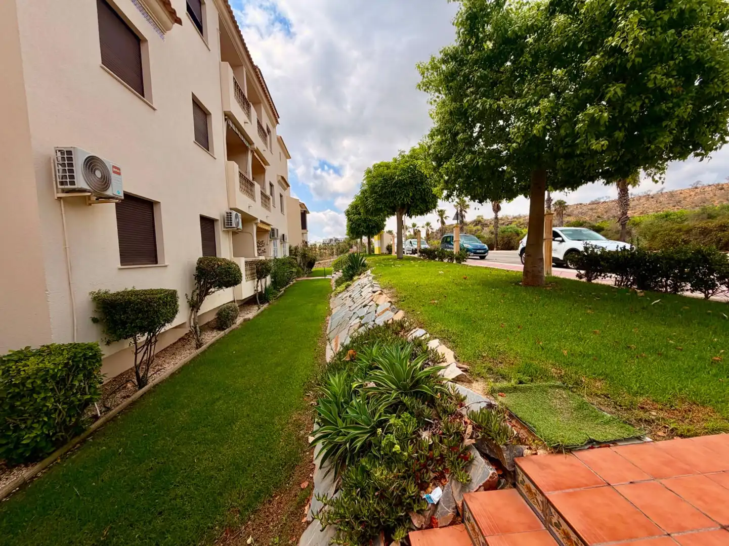 Vista exterior de Àtic en venda en Orihuela amb Aire condicionat, Terrassa i Traster