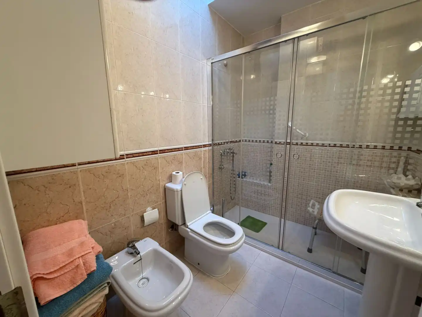 Baño de Piso en venta en Aranjuez con Aire acondicionado y Calefacción