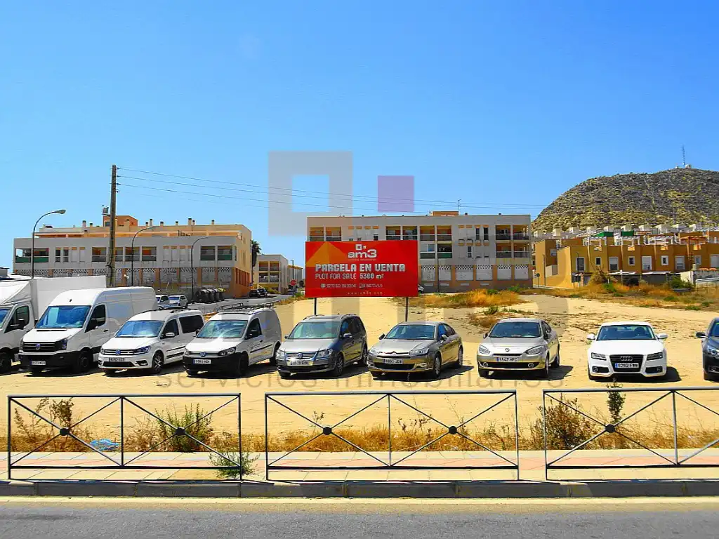 Terreno residenziale in vendita a Vera Ciudad