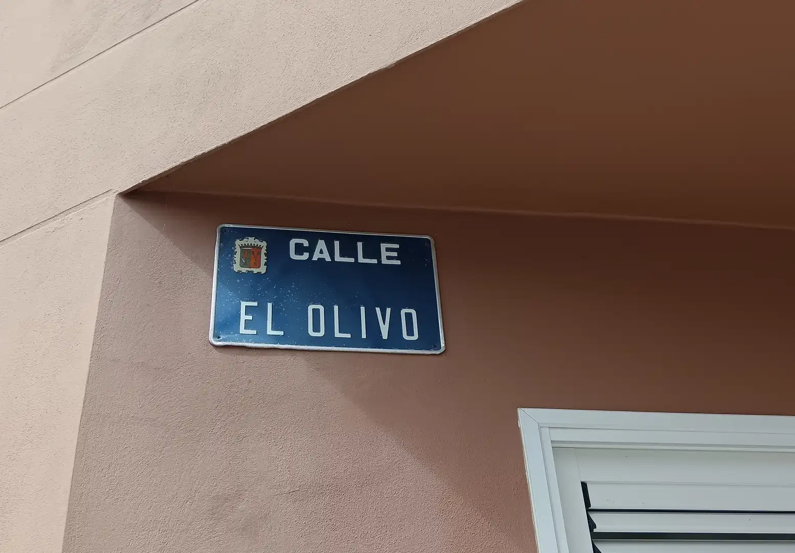 Casa adosada en venta en Aflogidos, Montaña - Zamora
