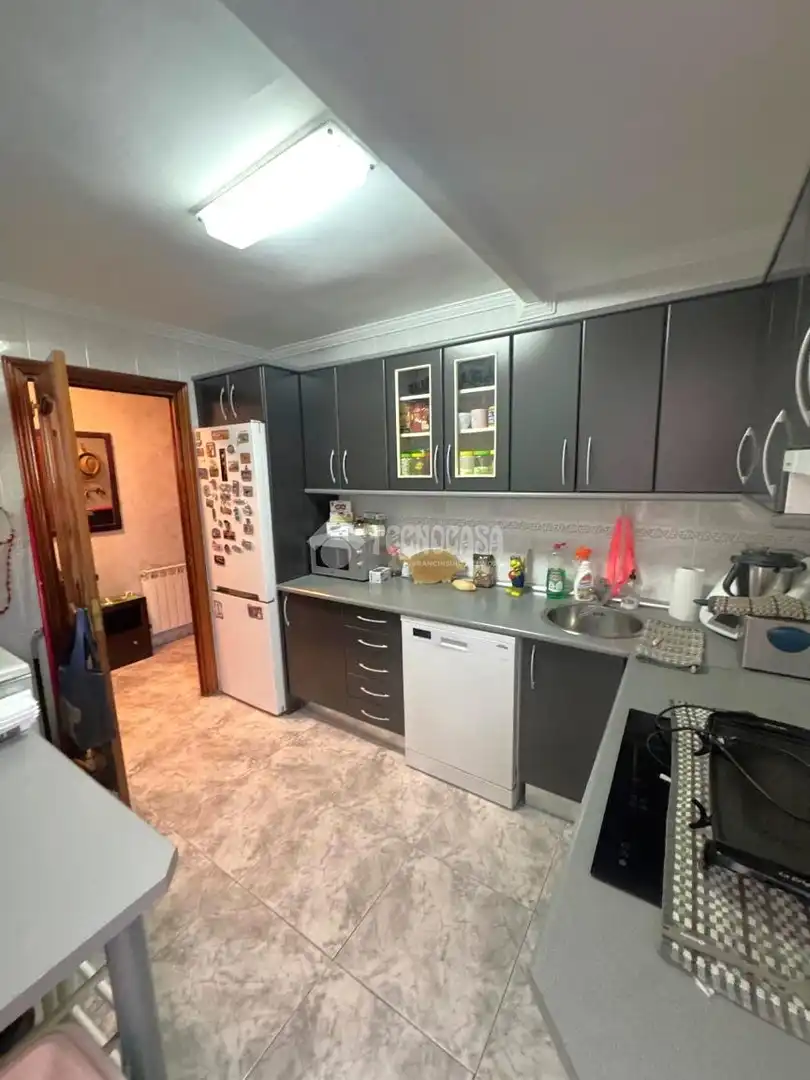 Cocina de Piso en venta en Parla con Aire acondicionado, Calefacción y Terraza