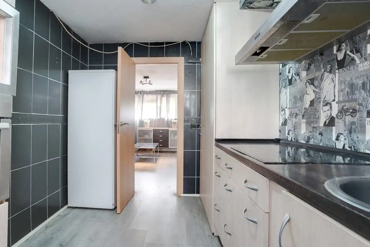 Cocina de Planta baja en venta en L'Hospitalet de Llobregat con Horno