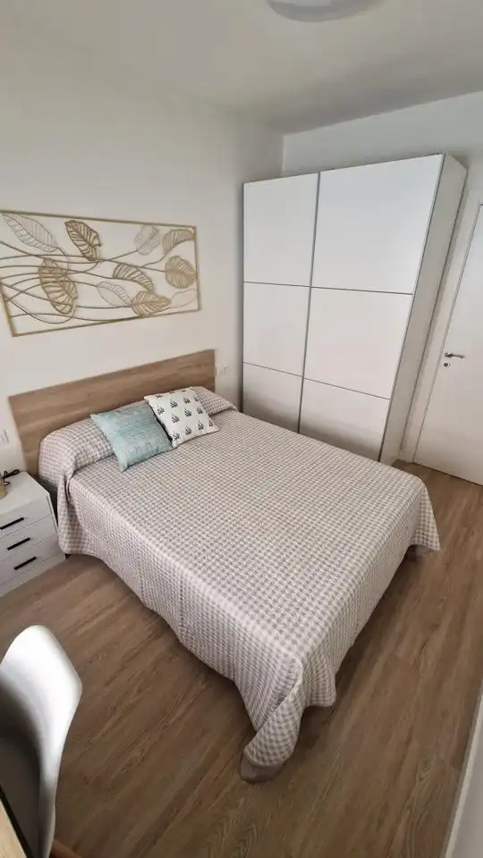 Schlafzimmer von Wohnung zur Miete in Moncada mit Klimaanlage, Terrasse und Möbliert