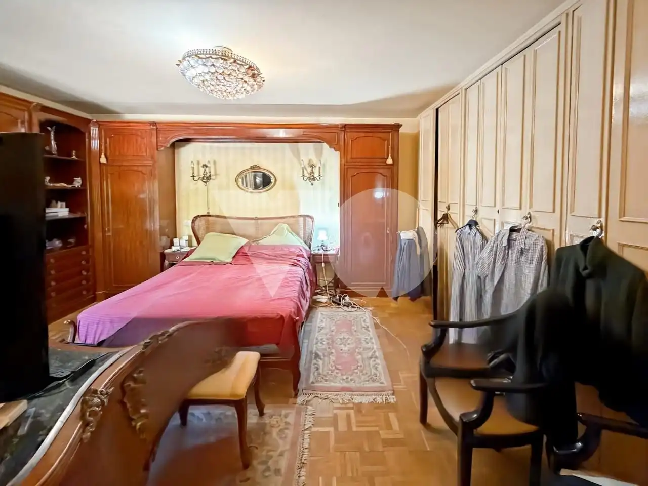 Dormitori de Casa o xalet en venda en Madrid amb Calefacció, Jardí privat i Parquet