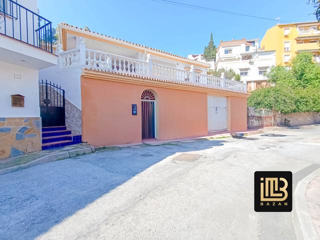 Casa-chalet en Venta en Cerrado de Calderón - Hacienda Paredes