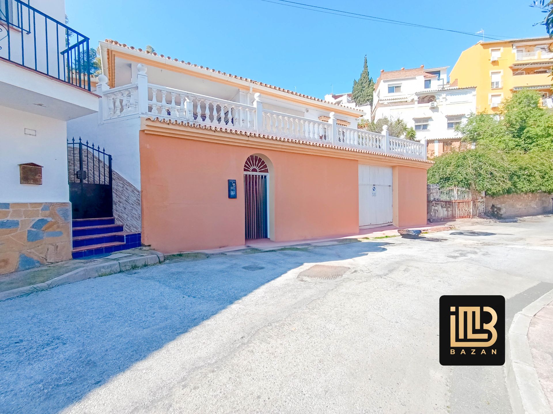 Vista exterior de Casa o chalet en venta en Málaga Capital con Jardín privado, Terraza y Amueblado