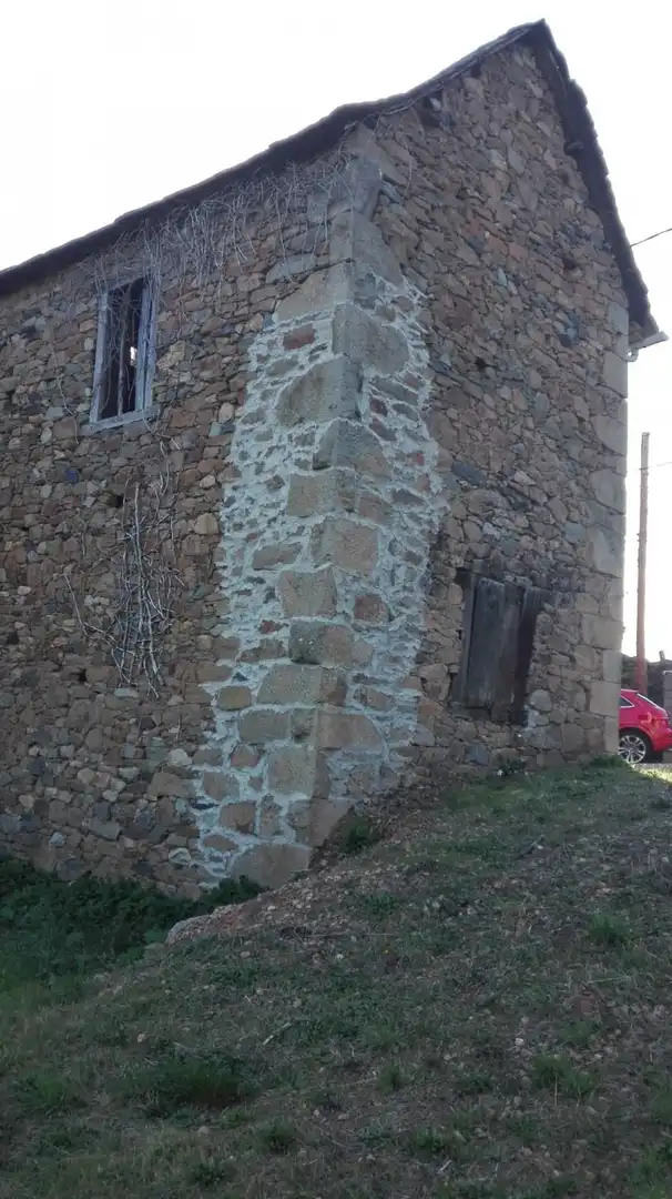 Vista exterior de Finca rústica en venta en Noceda del Bierzo