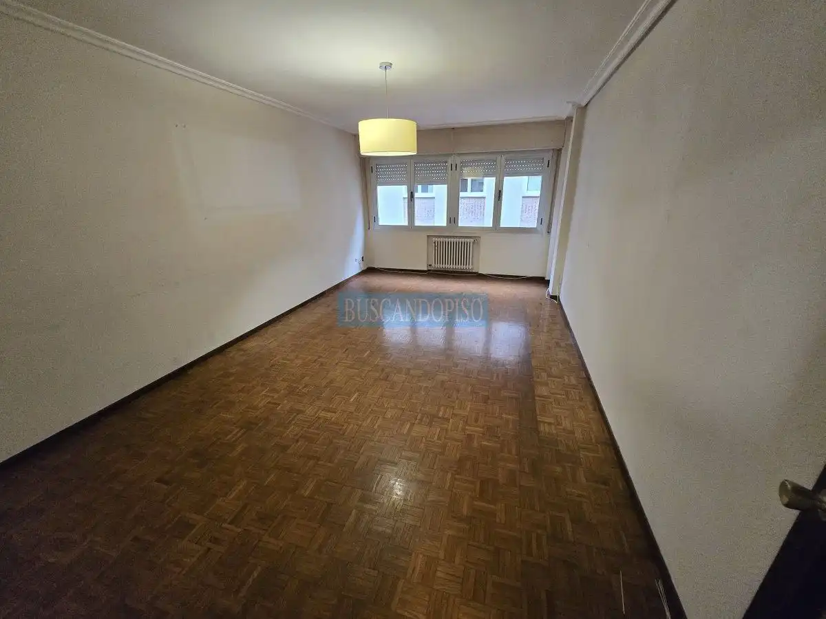 Wohnung zum Verkauf in  Logroño mit Heizung und Terrasse