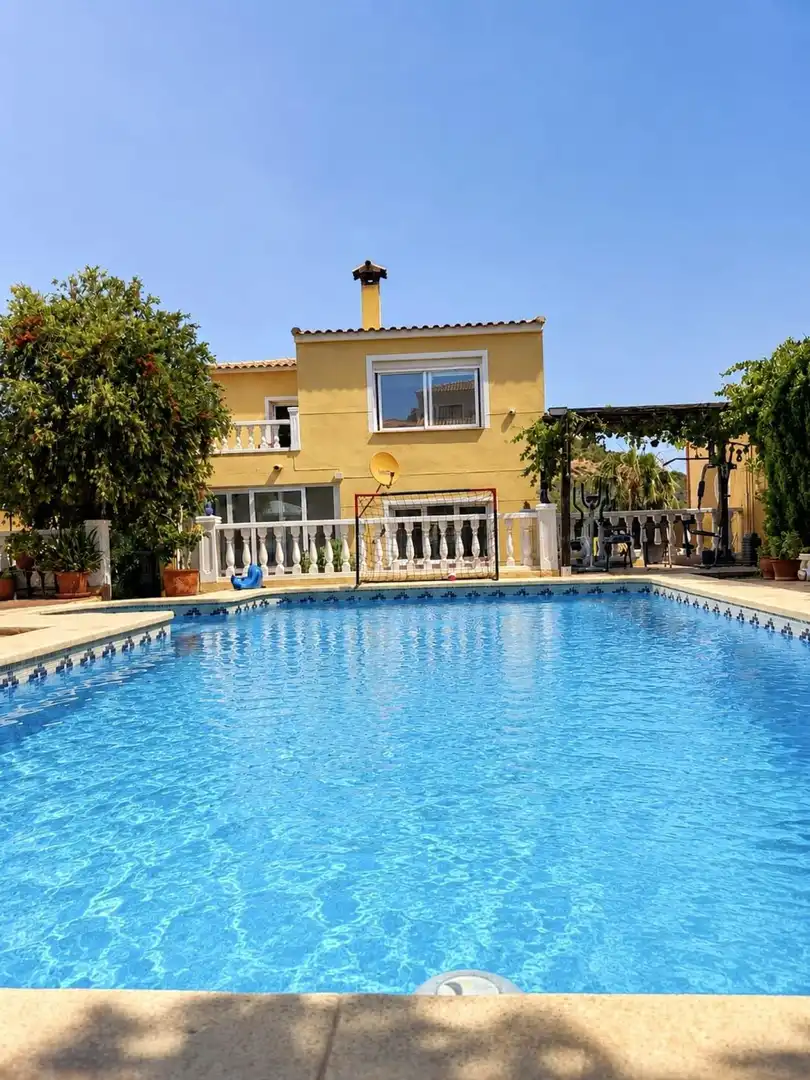 Casa con piscina en venta en San Rafael - Nucia Park, imagen 3