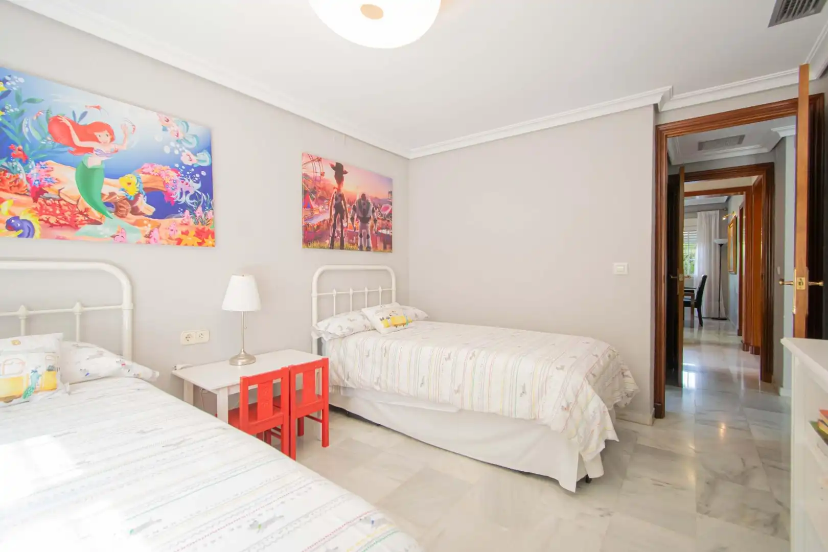 Dormitori de Casa o xalet en venda en Gines amb Aire condicionat, Calefacció i Jardí privat