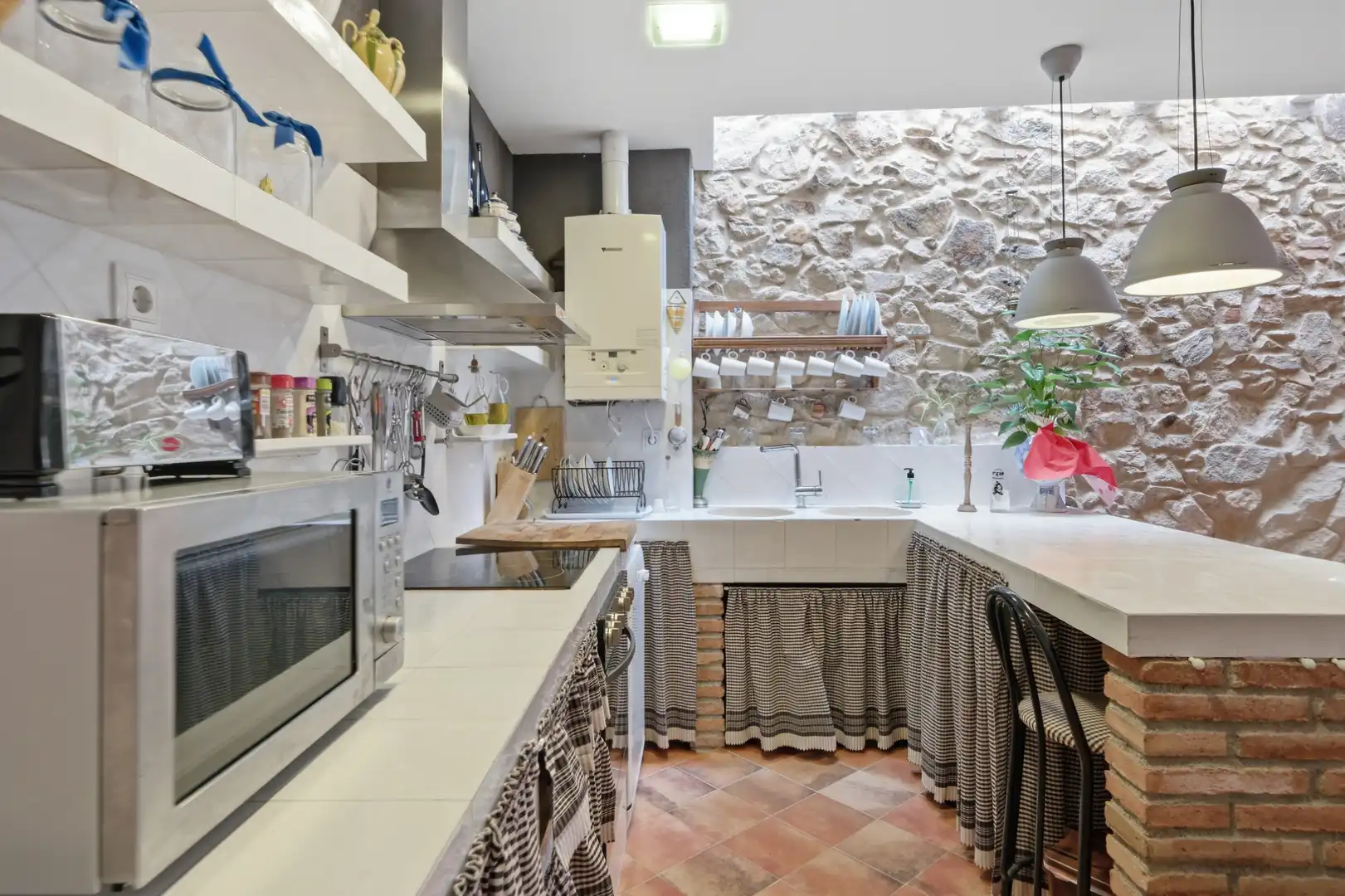 Cocina de Casa adosada en venta en Riudarenes con Aire acondicionado, Calefacción y Jardín privado