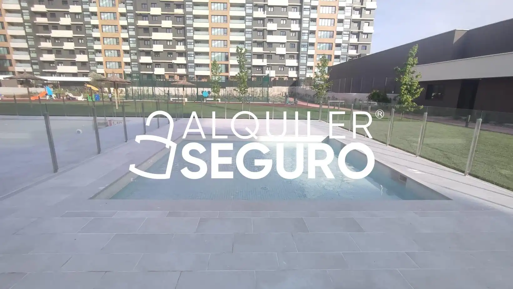 Piscina de Pis de lloguer en Tres Cantos amb Aire condicionat, Calefacció i Terrassa