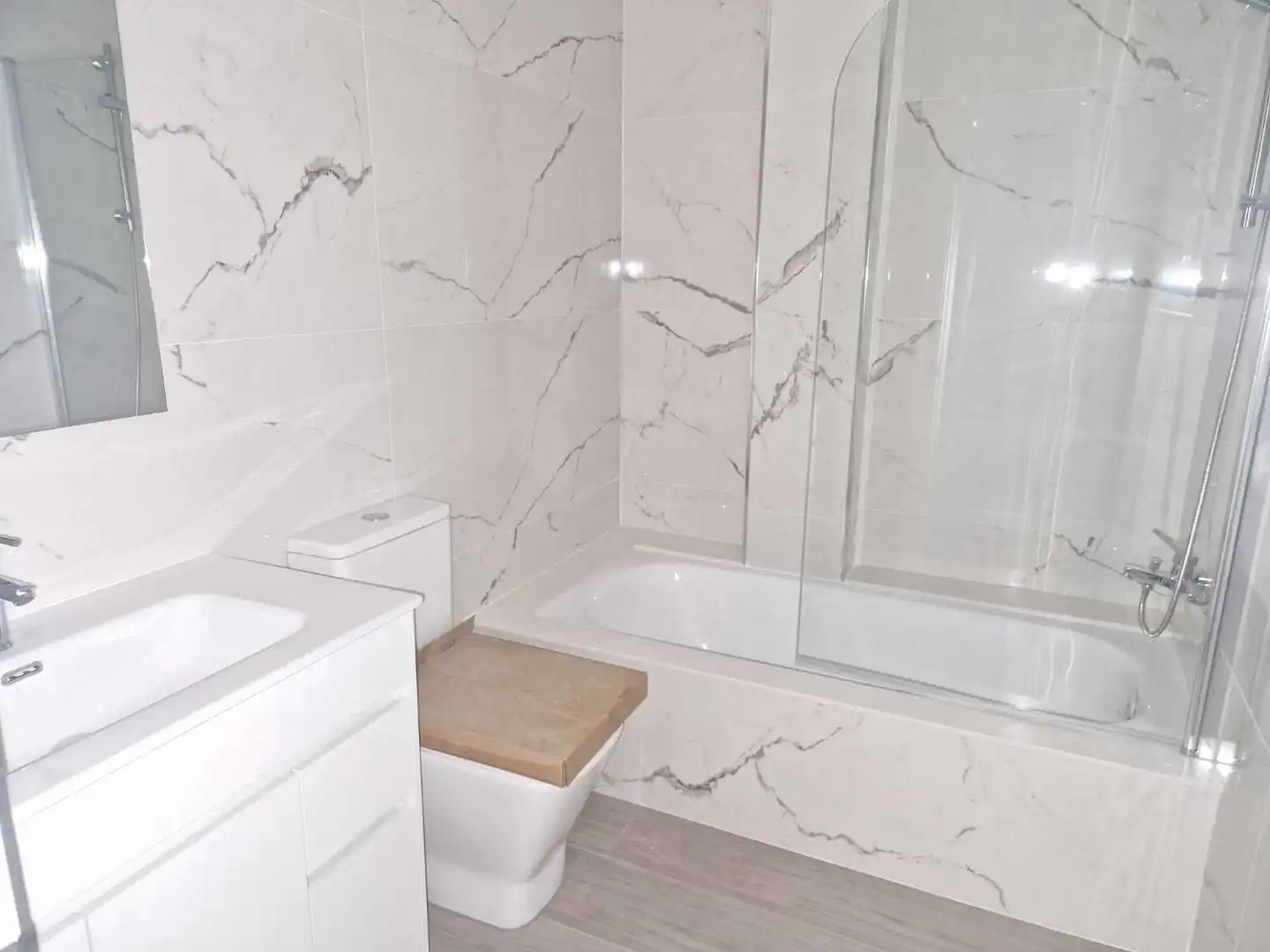 Baño de Piso en venta en Negreira con Calefacción
