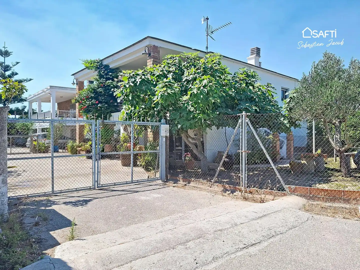 Vista exterior de Finca rústica en venta en Oliva con Calefacción, Terraza y Piscina