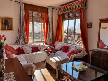 Flat with lift for sale in Centre