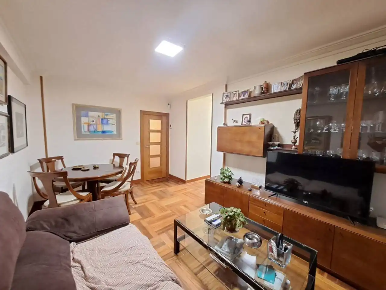 Sala d'estar de Pis en venda en Burgos amb Calefacció, Terrassa i Alarma