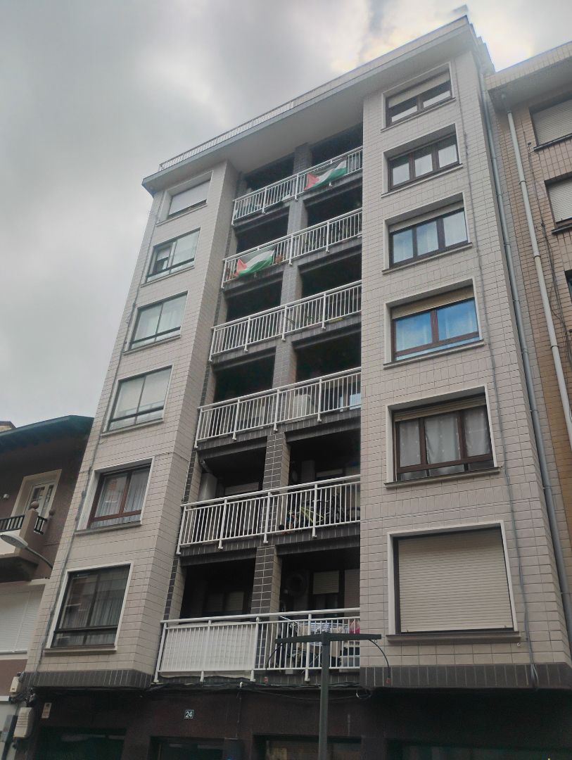 Terrassa de Pis en venda en Erandio amb Moblat i Balcó