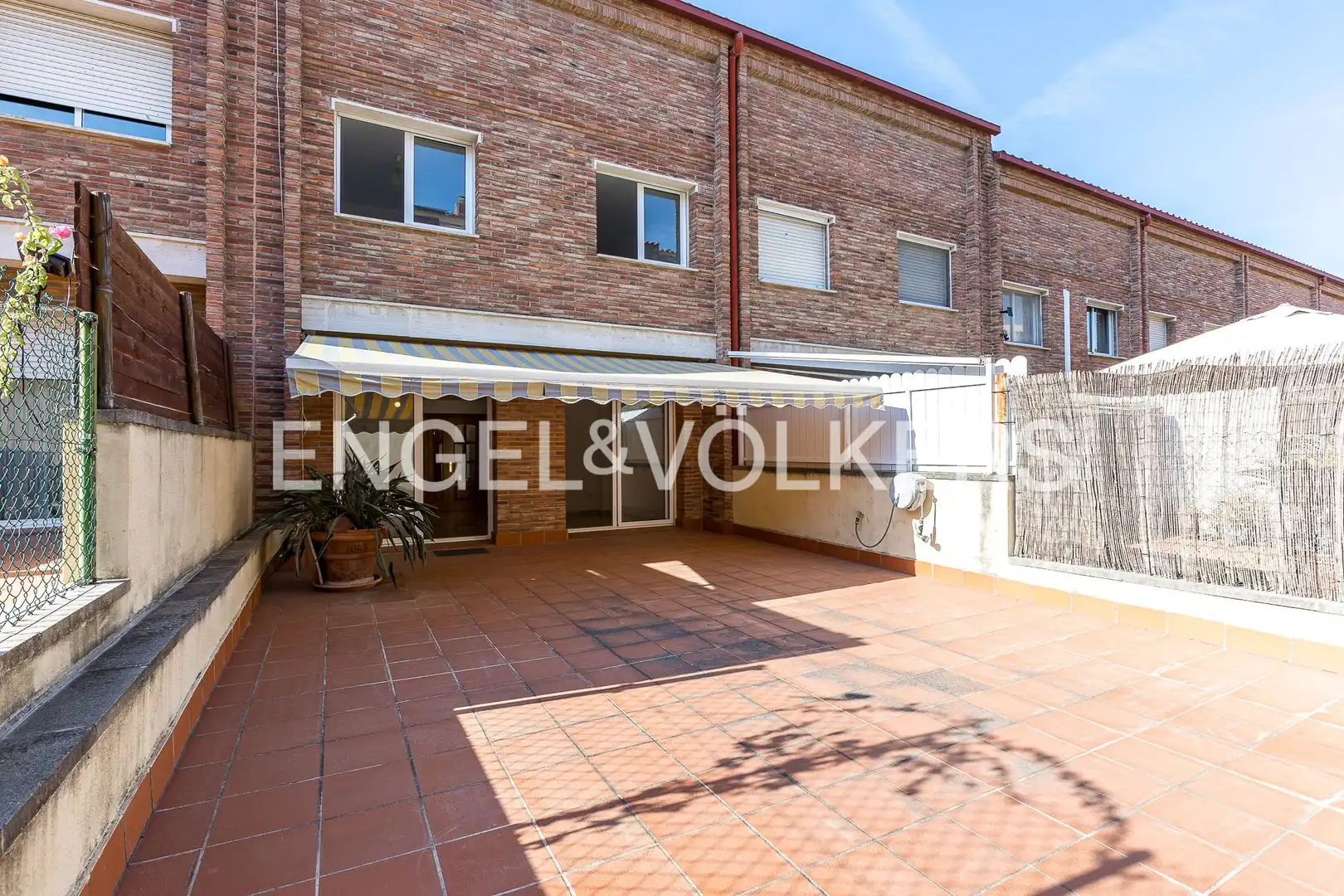Maison mitoyenne avec piscine à vendre à Nou Eixample Nord