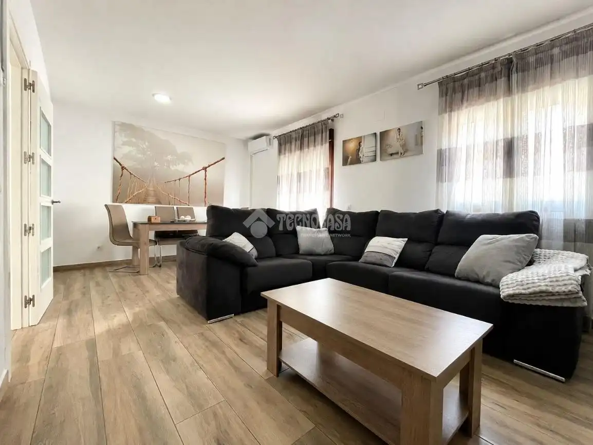 Casa aparellada amb jardí en venda a San Martín de la Vega, imagen 3
