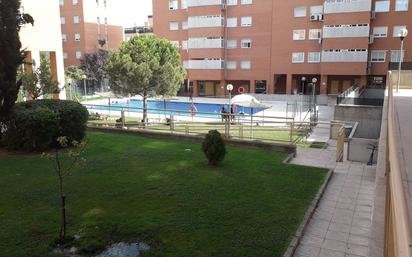 Swimming pool of Flat for sale in  Madrid Capital  with Air Conditioner and Swimming Pool