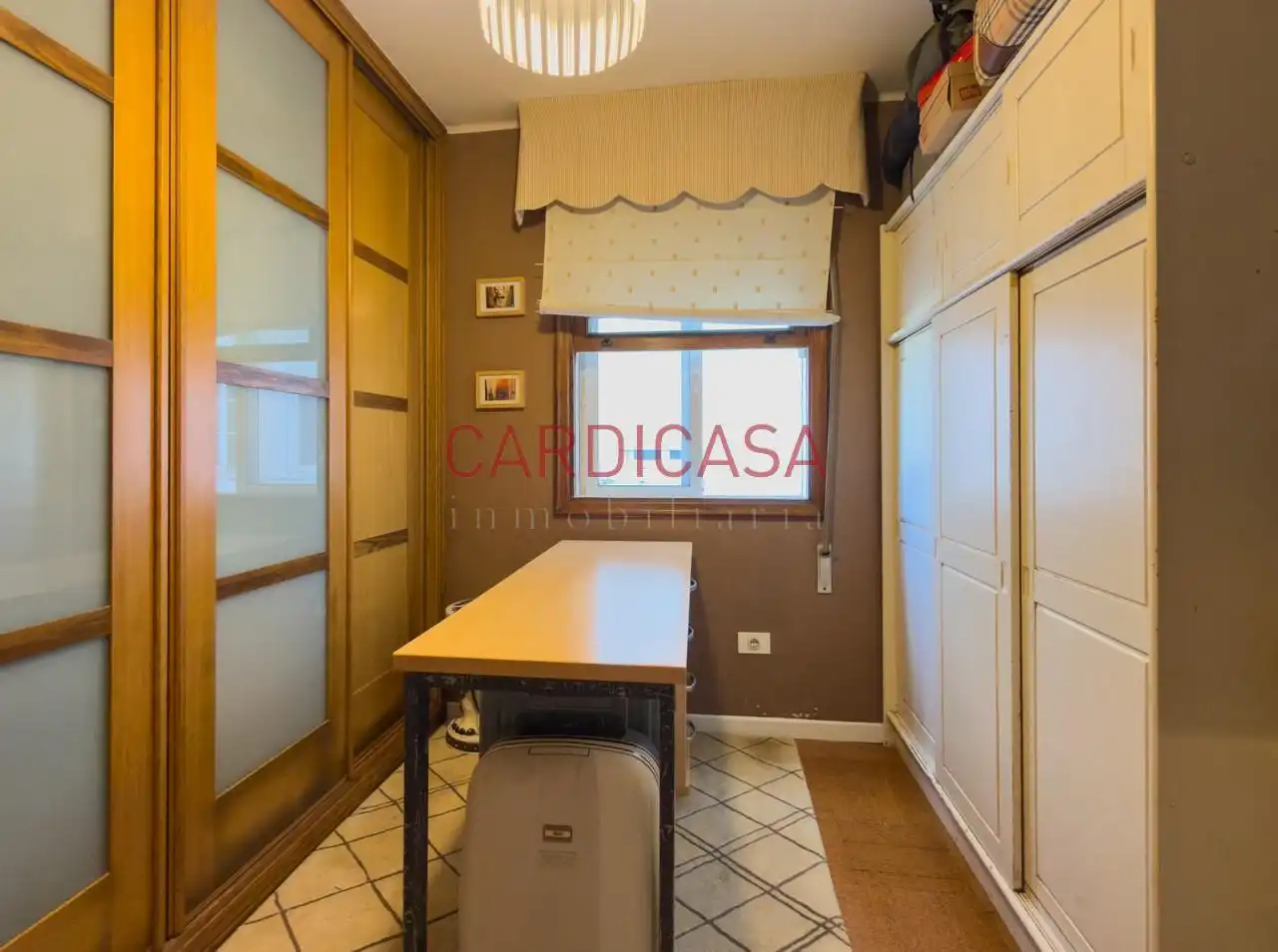 Habitación de Piso en venta en Vigo  con Calefacción y Trastero