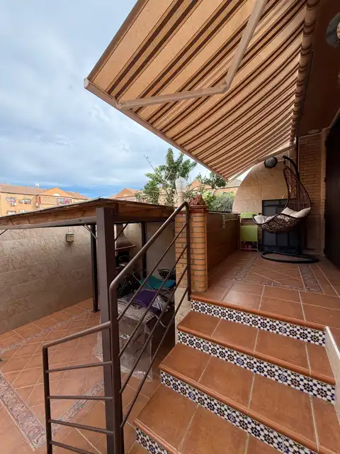 Adosado con piscina en venta en Carrer la Maigmona, imagen 3