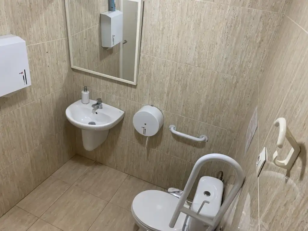 Baño de Local de alquiler en Torremolinos