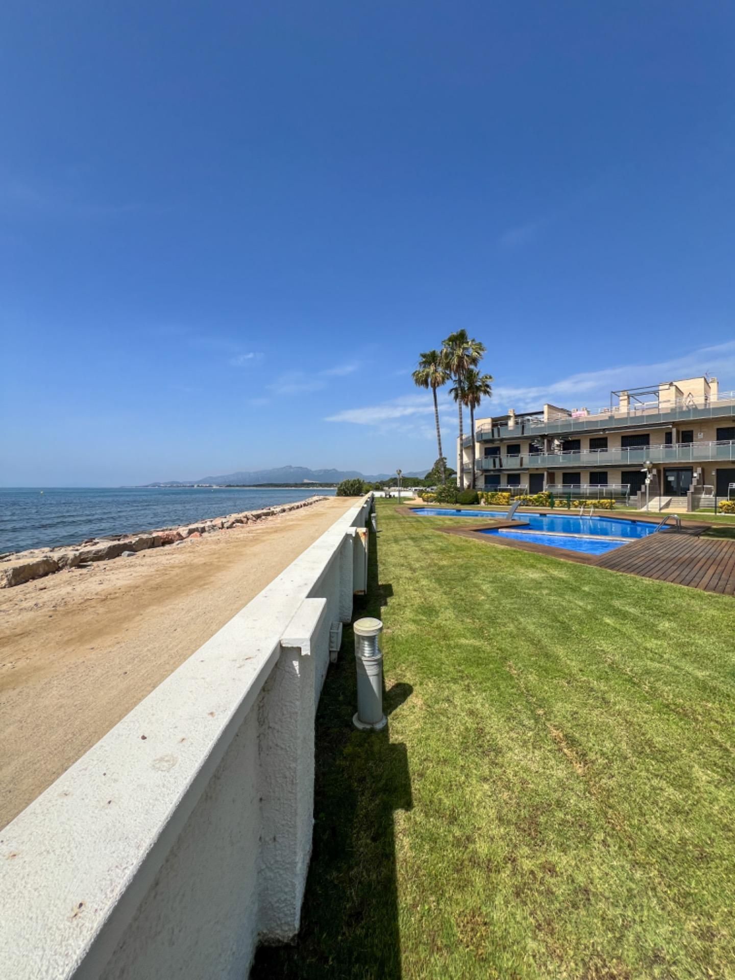 Swimming pool of Flat for sale in Mont-roig del Camp  with Air Conditioner, Heating and Private garden