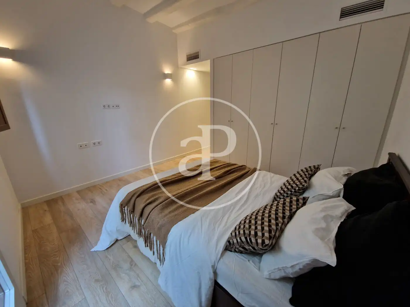 Piso en venta en Carrer dels Escudellers, 16, Barri Gòtic
