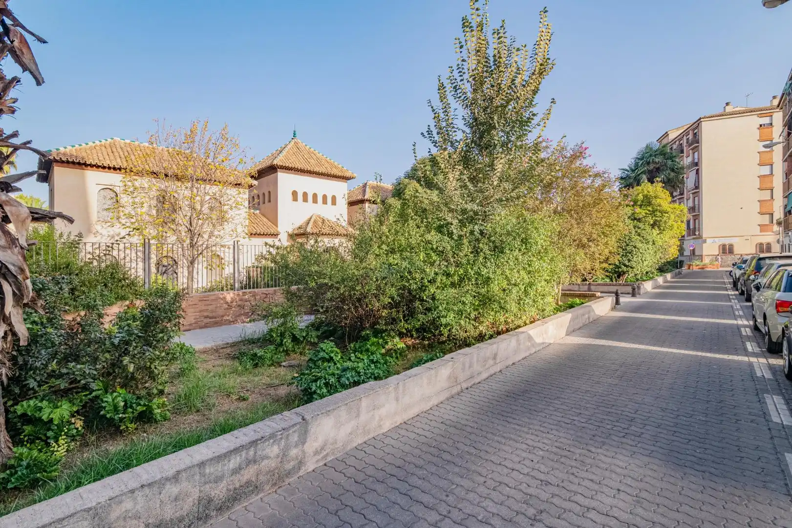 Vista exterior de Piso en venta en Granada con Aire acondicionado, Terraza y Amueblado