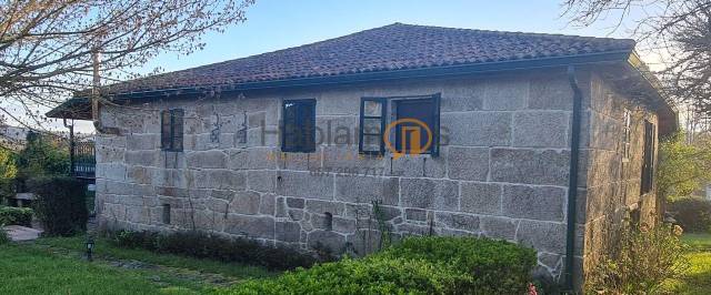 Casa-chalet en Venta en Nogueira de Ramuín